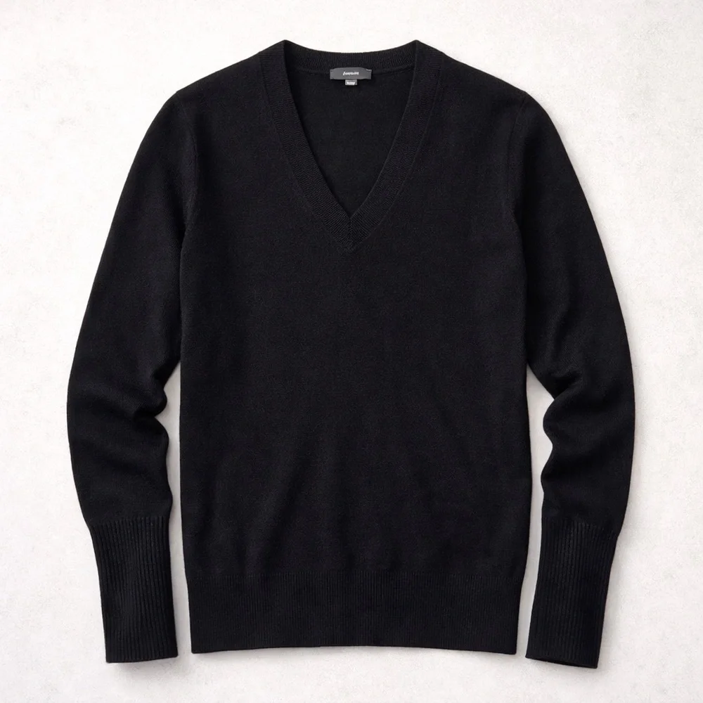 Men's J. Crew 100% Merino Wool Black V-Neck Sweater Size Medium